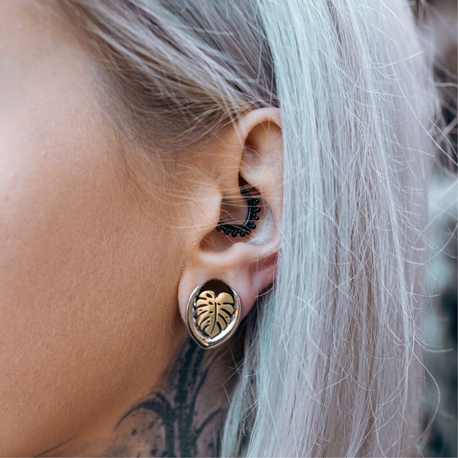 Ear Saddles Silver Monstera